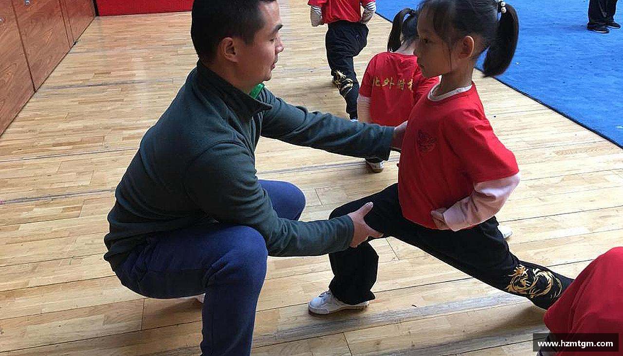 搏击激情，燃烧梦想！